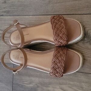 Time & Tru Women’s Braided Espadrille Wedge Sandals Tan Brown Adjustable Ankle 9